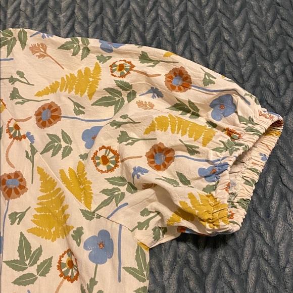Floral Patterned Blouse - Picture 3 of 4